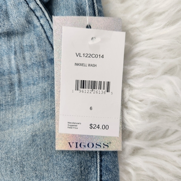 VIGOSS The Chelsea shorts. Size 6. New. - Picture 6 of 6